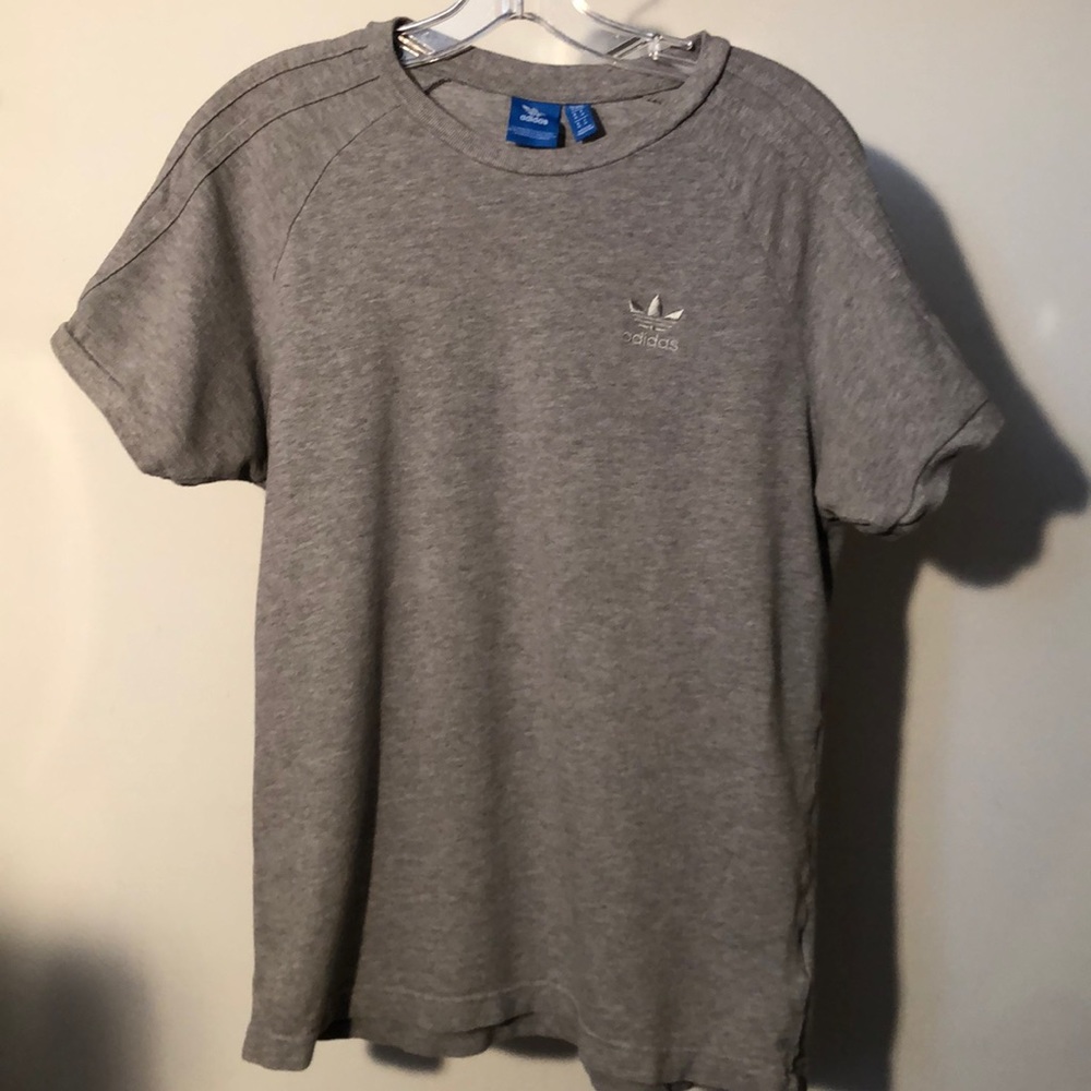 Adidas tone on tone athletic shirt M